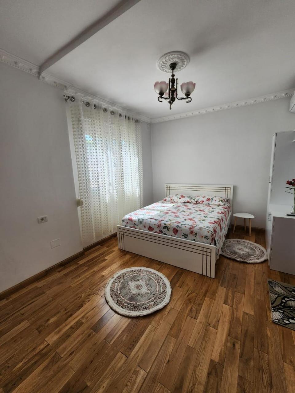 Private Room On A Shared Apartament Near Durres Beach Exterior foto